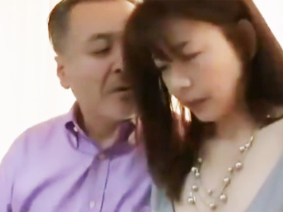 夫婦交換SEXでお互いが他人と乱れた姿を鑑賞する変態どもｗｗｗｗｗ
